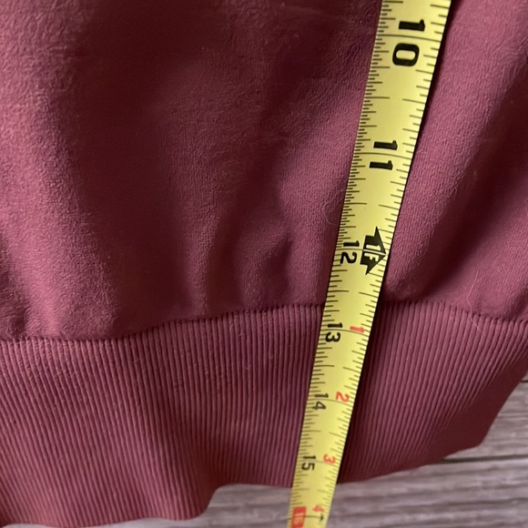 Crop top - Picture 4 of 4